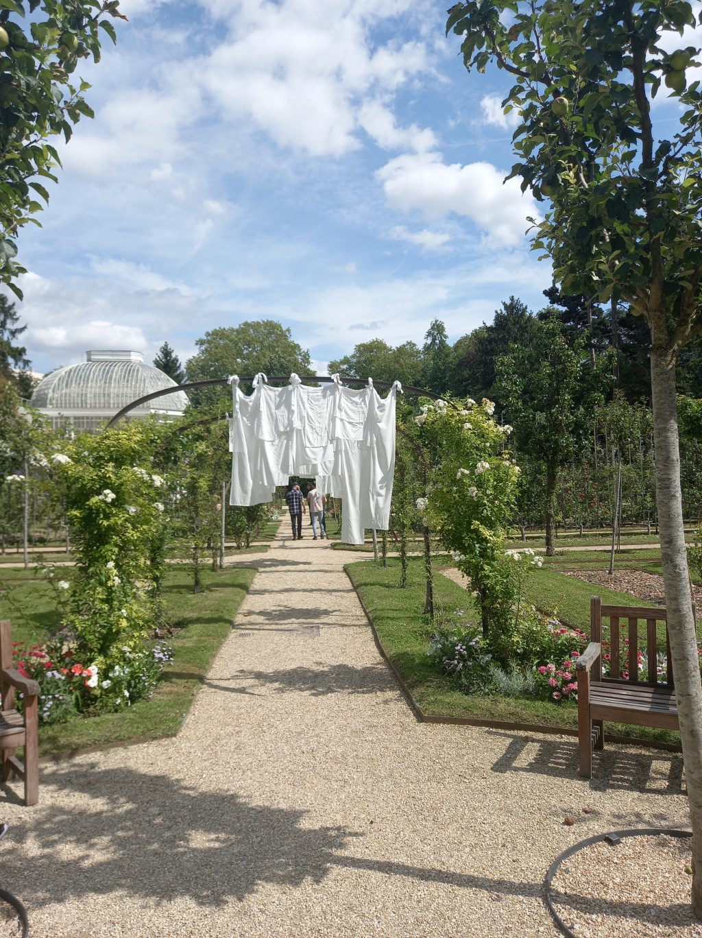 Gates of the garden de Nick&nbsp;Cave